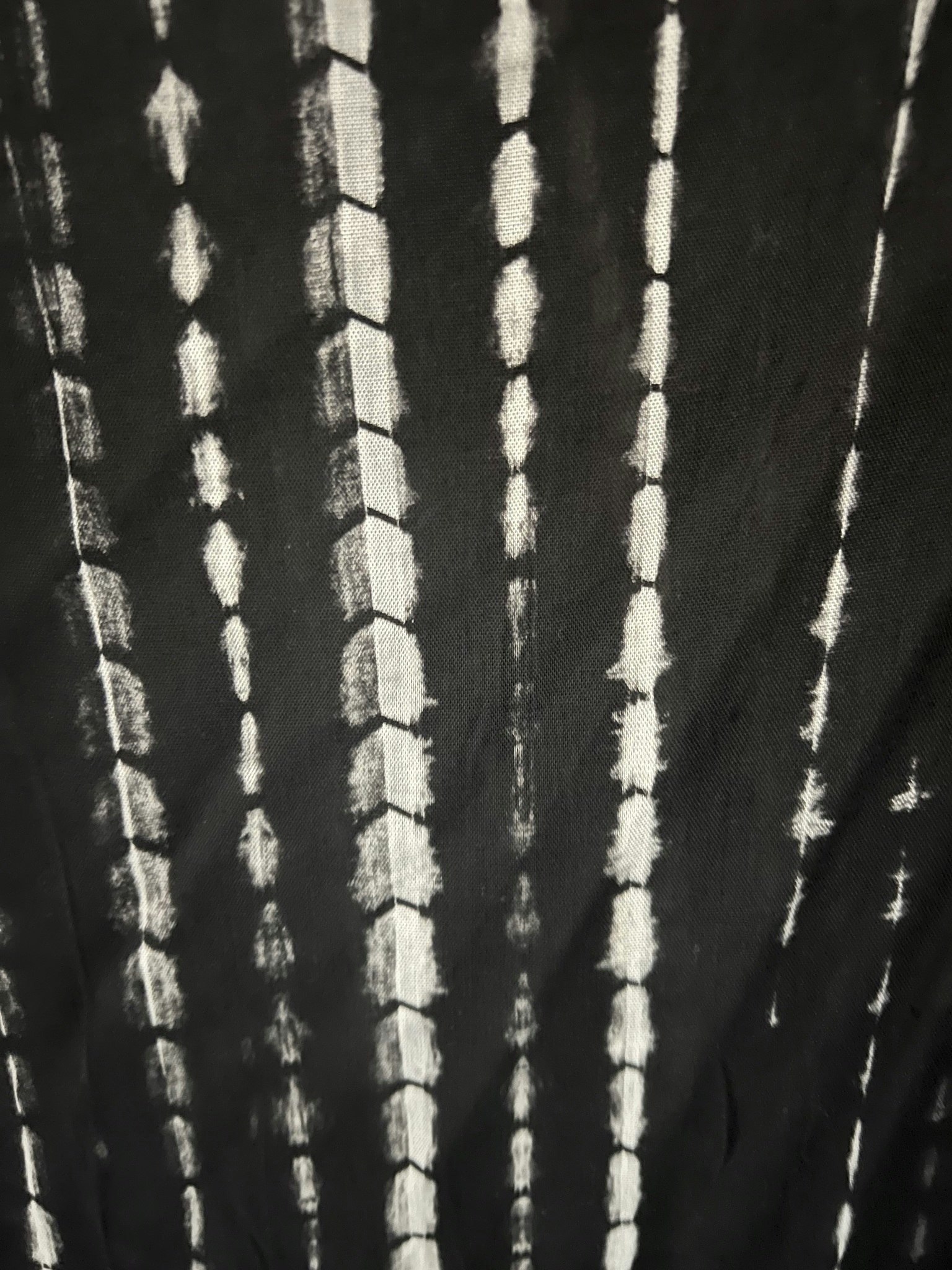 TIE DYE BLACK SPINE
