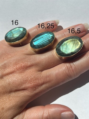 TURKOS LABRADORIT COLETTE RING MÄSSING