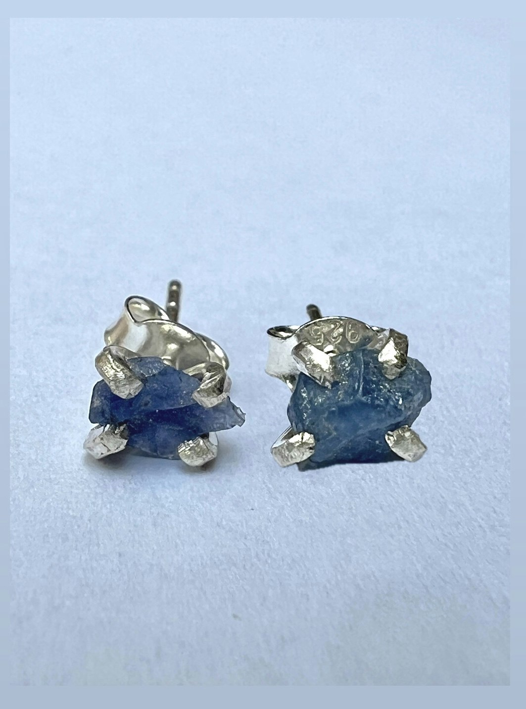 SAFIR CLAWSTUDS I 925 SILVER