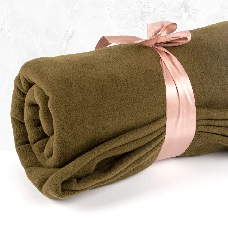 MYGA - Yoga Fleece Blanket - Black/militærgrønn