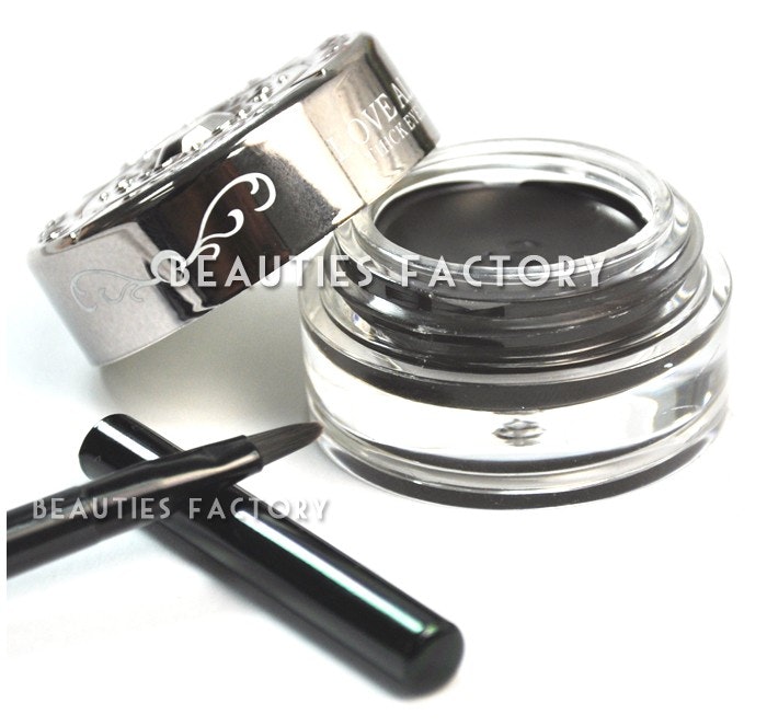 Love Alpha Cream Eyeliner - Svart