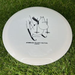 K1 Malm Moomintroll Skiing