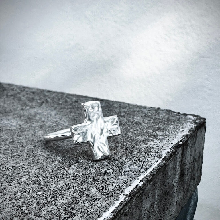 Silverring The Cross Rock