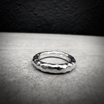Silverring Glow