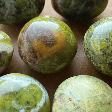 Touchstone Grön Opal