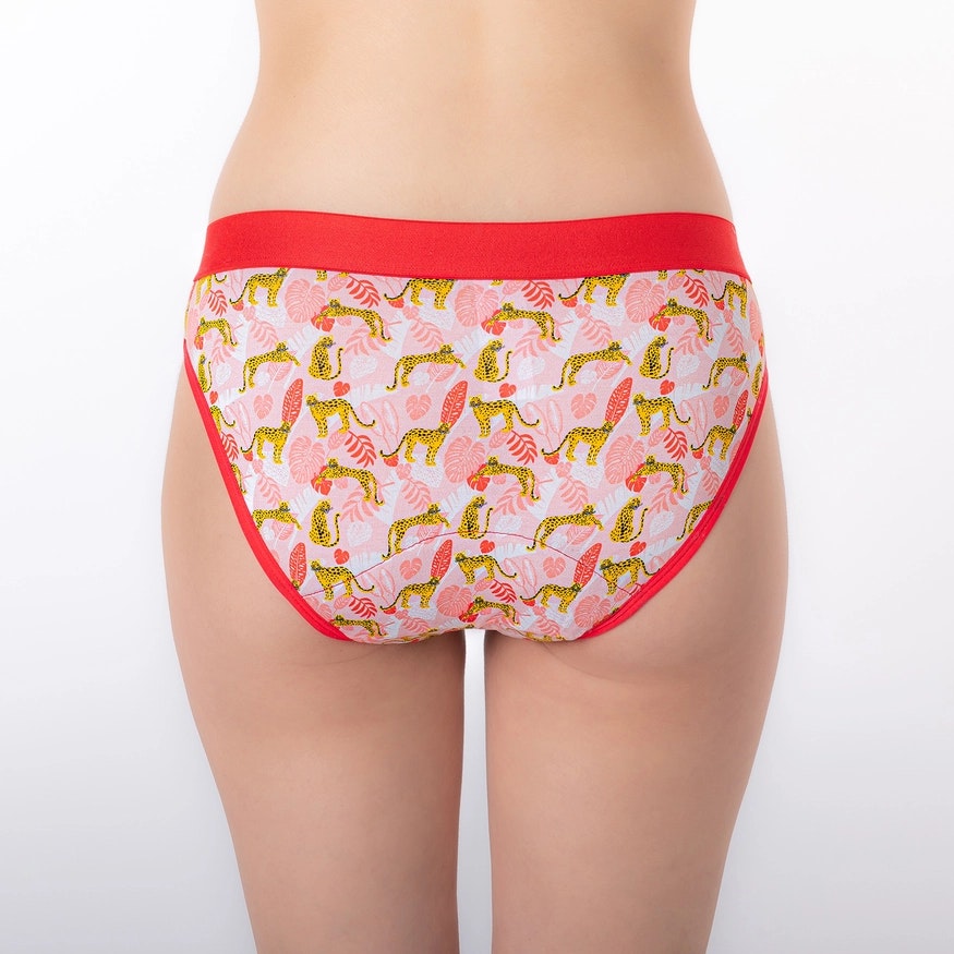 Teens menstrosor i olika färger. Hög absorption. Tillverkade i Bambu & spandex.