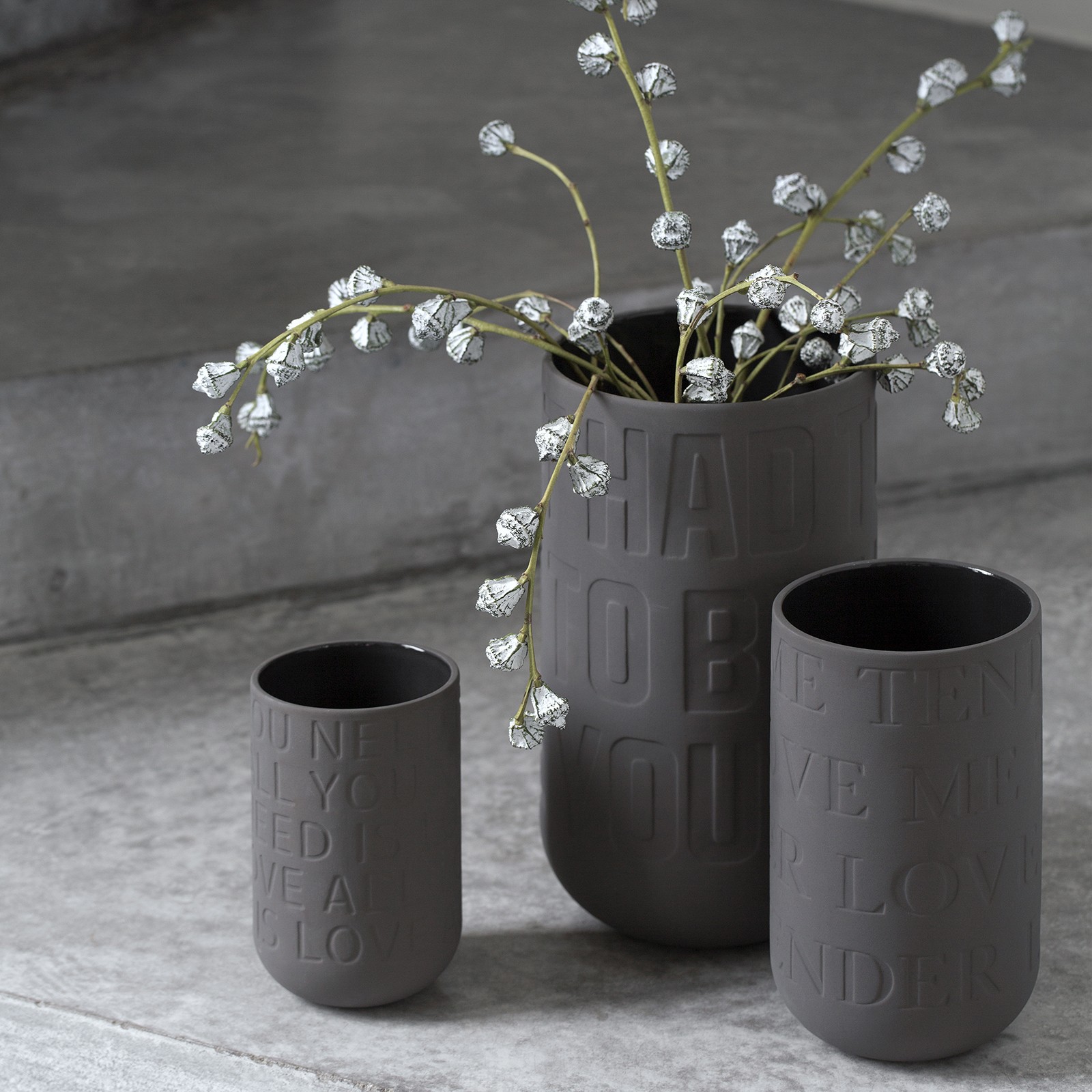 KÄHLER LOVE SONG vase - antrasittgrå (H170 mm)