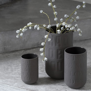 KÄHLER LOVE SONG vase - antracitgrå (H170 mm)