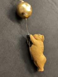Hund med ballong