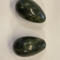 Jade Grön, Ägg
