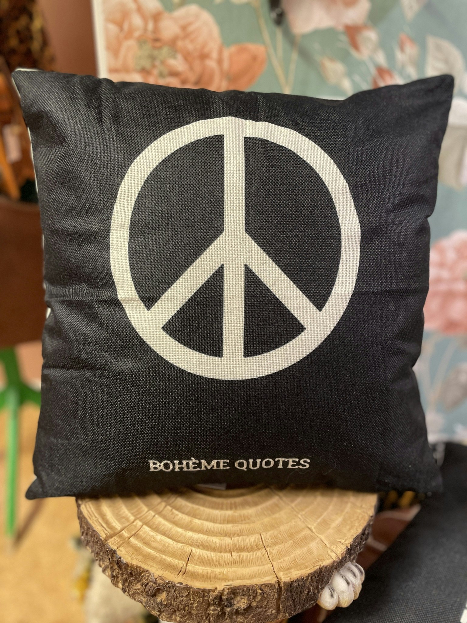 Kuddfodral Bohème Quotes - Peace