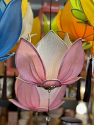 Lotuslampa Rosa/Vit