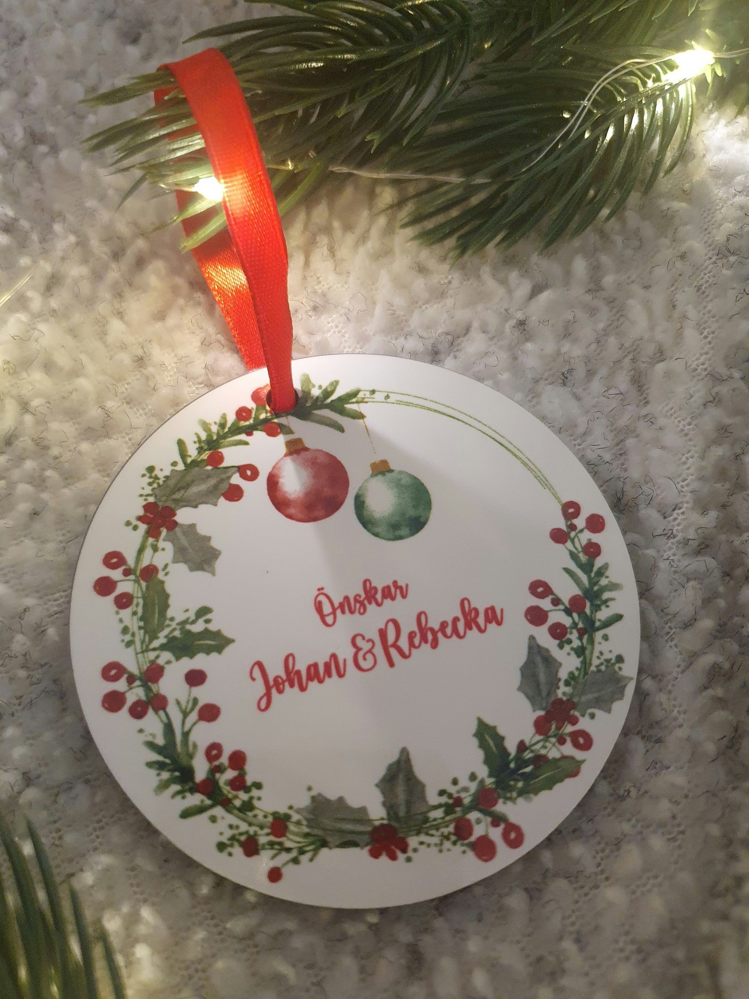 Foto julgranskula med God Jul och Krans på baksidan med önskar valfritt namn på baksida