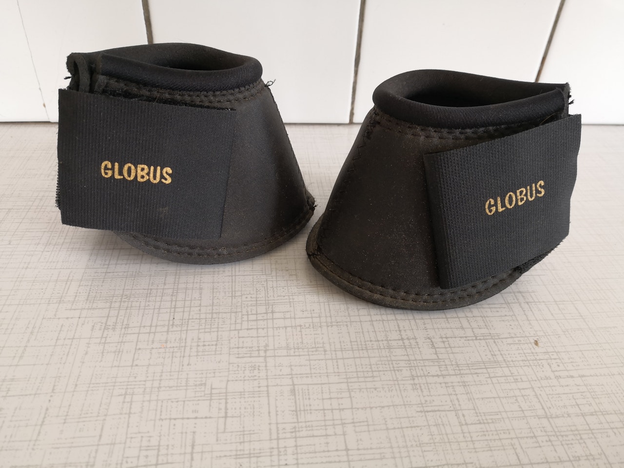 Boots, Globus, S/ponny