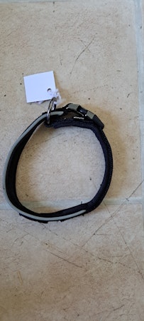 Halsband