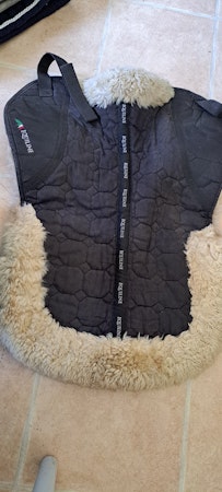 Fårskinnspadd, Equiline, full