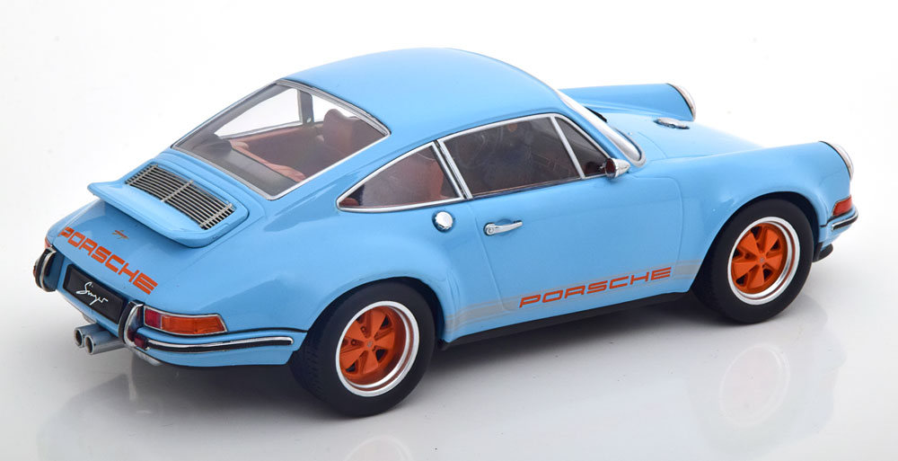 Skala 1/18 Singer 911 Coupe - Ljusblå/orange (Porsche) från KK-scale