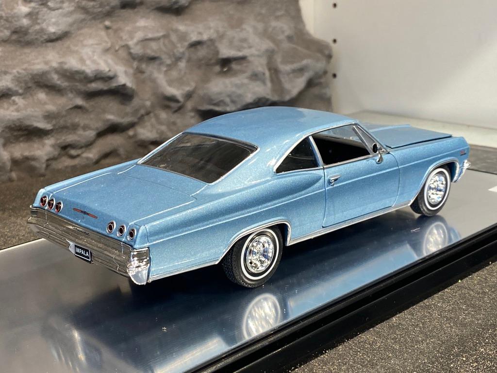 Skala 1/24: Chevrolet Impala SS 396 65' fr Welly Nex Models