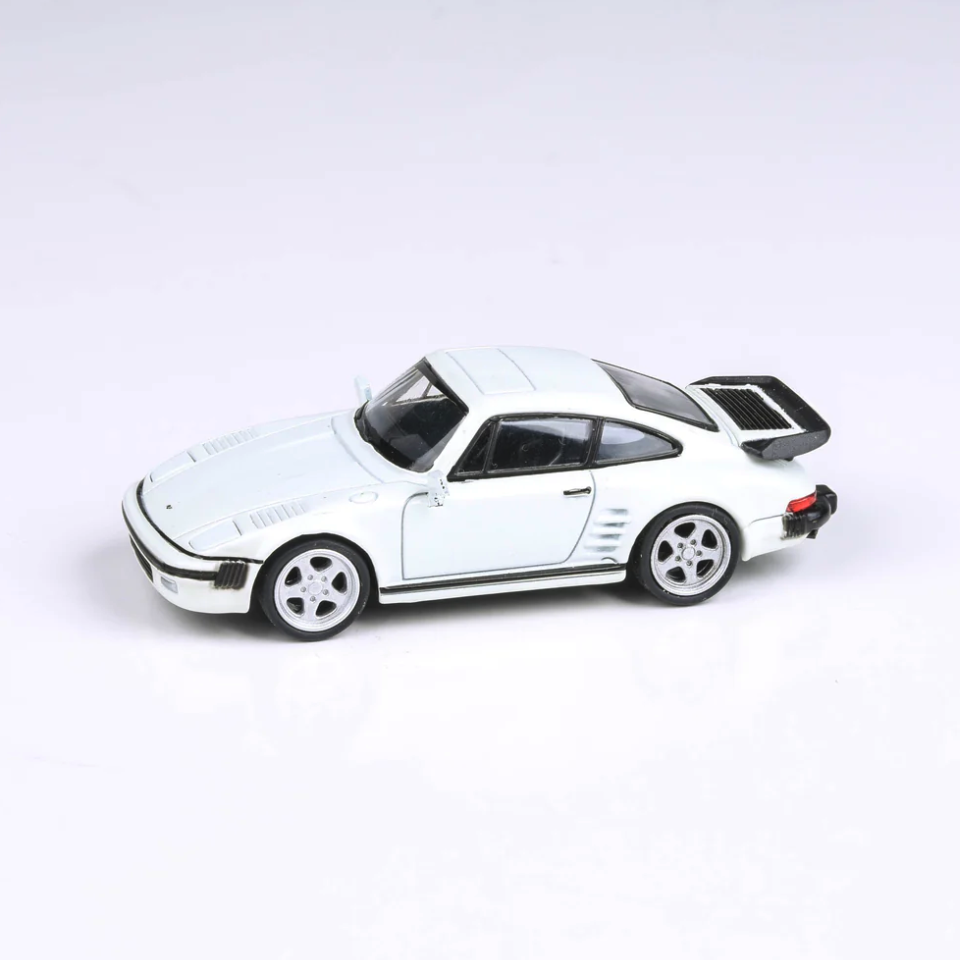 Skala 1/64 1986 RUF BTR (Porsche 911) Grand Prix White, LHD fr Para 64