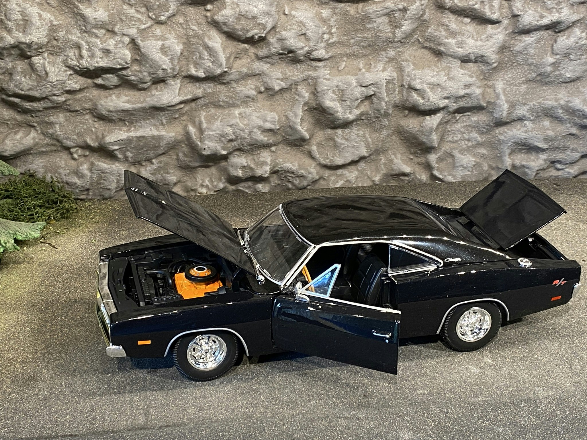 Skala 1/18 Riktigt fin Dodge Charger R/T 1969'  fr Maisto Special Edition