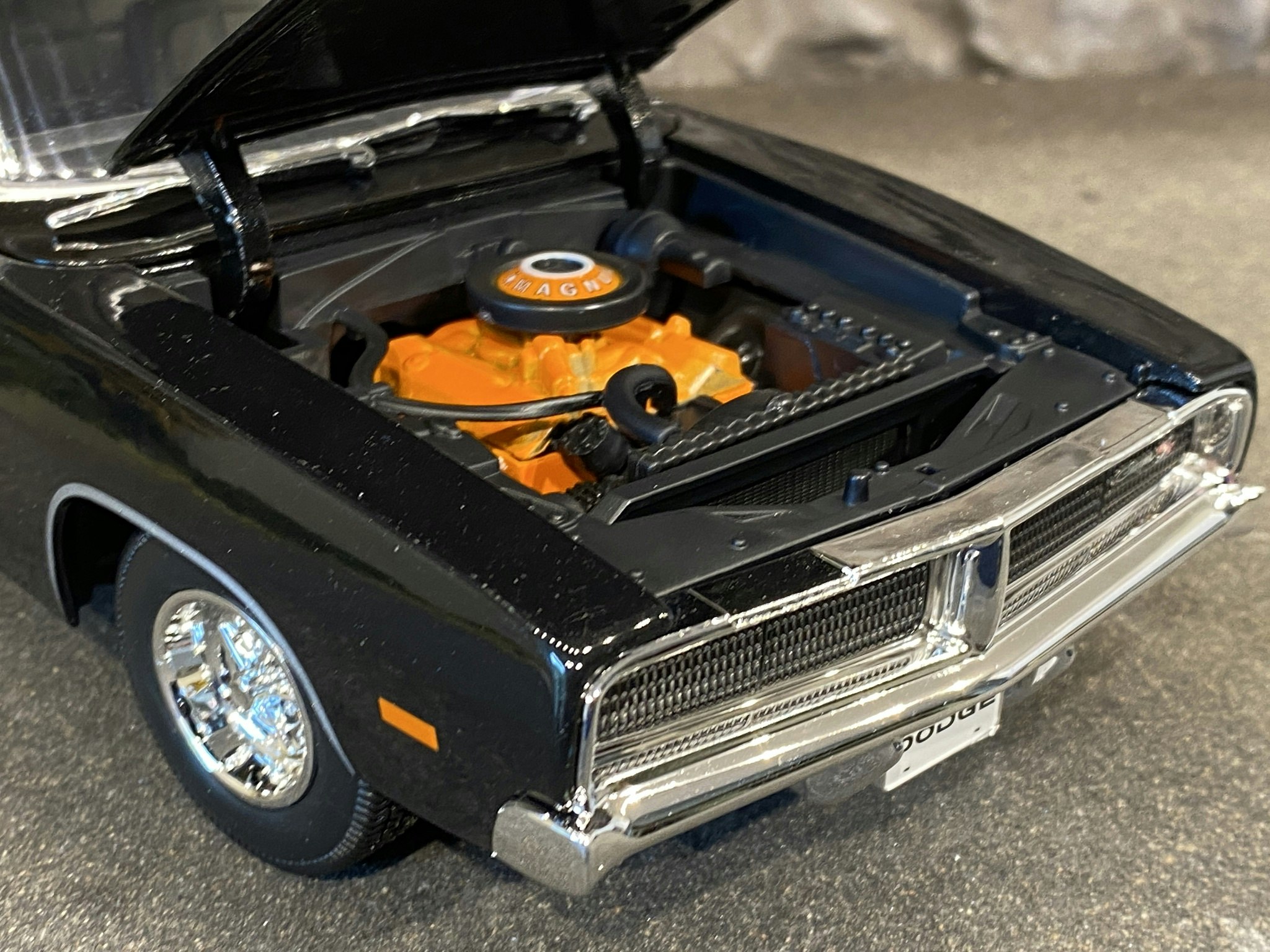 Skala 1/18 Riktigt fin Dodge Charger R/T 1969'  fr Maisto Special Edition