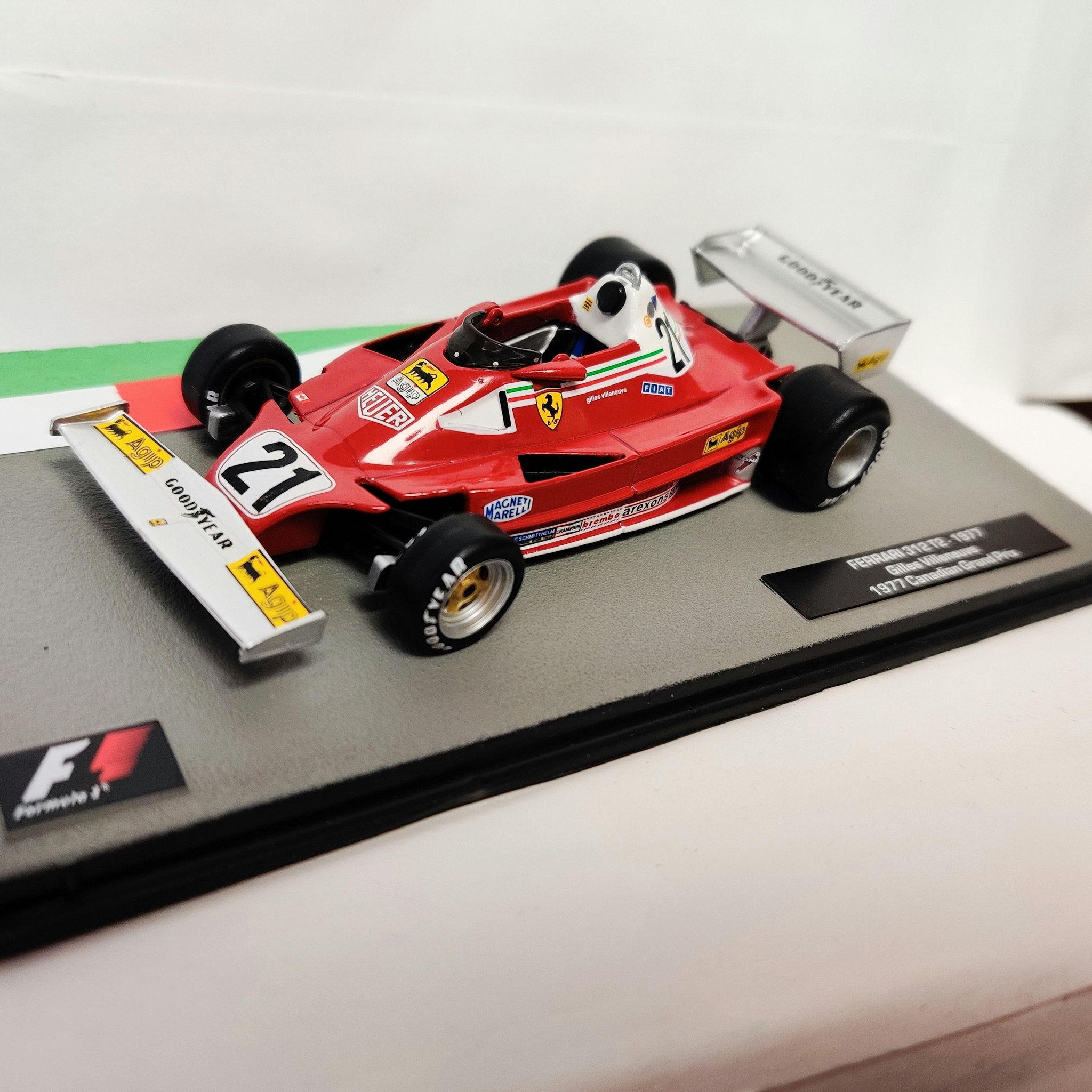 Skala 1/43 Formula 1, Ferrari 312 T2 (Öppnad fotoEx) - 1977, Niki Lauda, Brazilian GP 1977