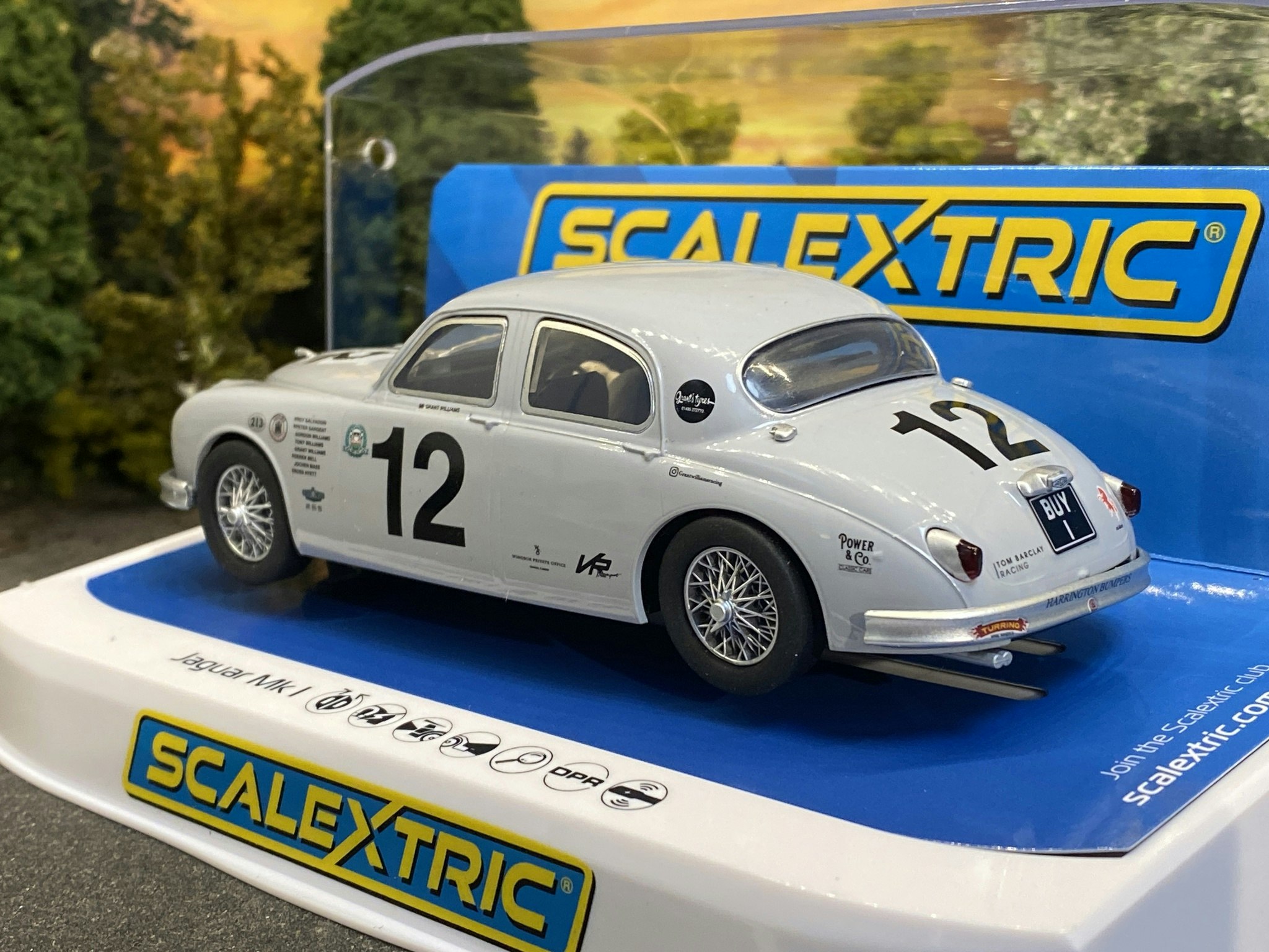 Skala 1/32 Analogue Scalextric Slot Car: Jaguar Mk 1, #12