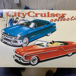 Skala 1/43 Pontiac Starcheif 55' Yellow/blk fr New-Ray - City Cruiser Collection