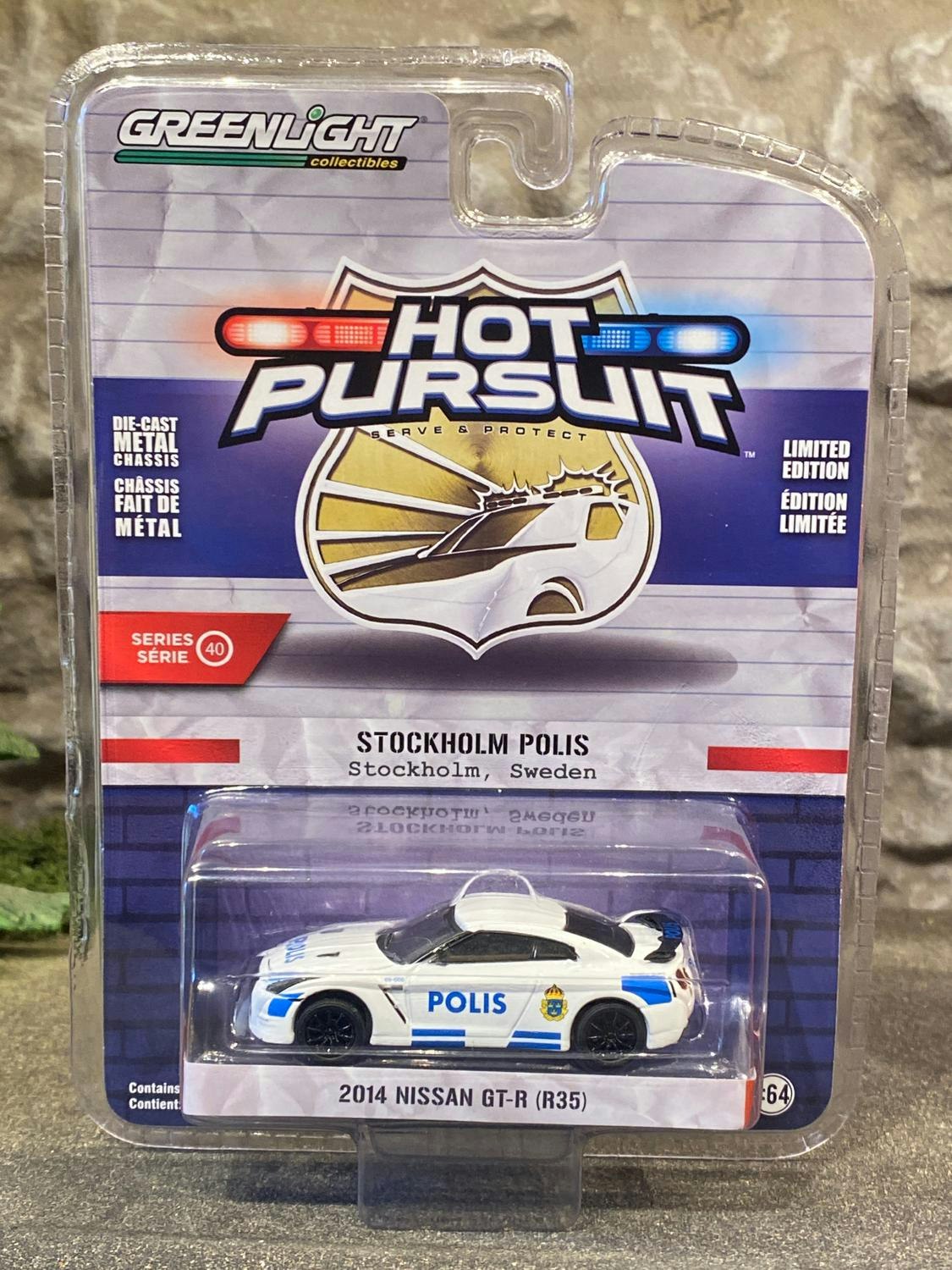 Skala 1/64 Nissan GT-R (R35) Svensk Polis Stockholm "Hot Pursuit" från Greenlight
