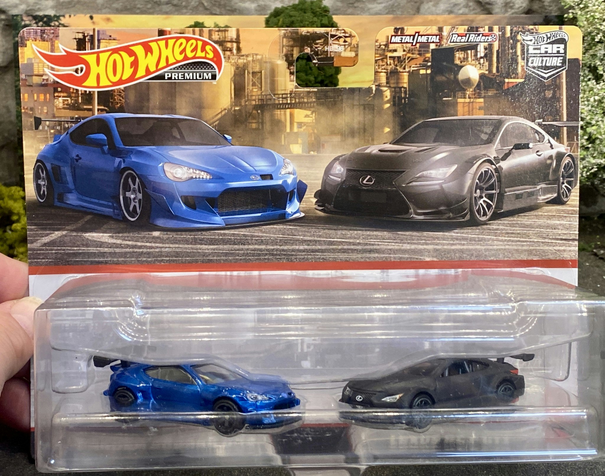 LOWER PRICE! Skala 1/64 Hot Wheels PREMIUM 2-pack: Pandem Subaru BRZ & Lexus RC F GT3
