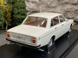 Tillfälle! Skala 1/18 Volvo 164, White w red interior fr Triple9 Collection