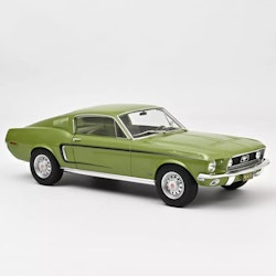 Skala 1/12 Ford Mustang Fastback GT 1968 Light Green Metallic fr Norev (122704)