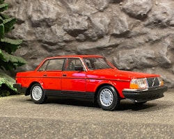 Skala 1/24 Häftig & snygg Volvo 240 GL, Röd från Nex models / Welly