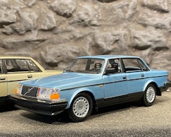 Skala 1/24 Häftig & snygg Volvo 240 GL, Blå från Nex models / Welly
