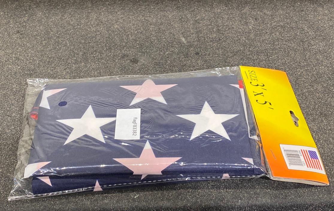 Amerikansk flagga i Polyester 3 x 5 fot (ca 91 cm x 150 cm) USA