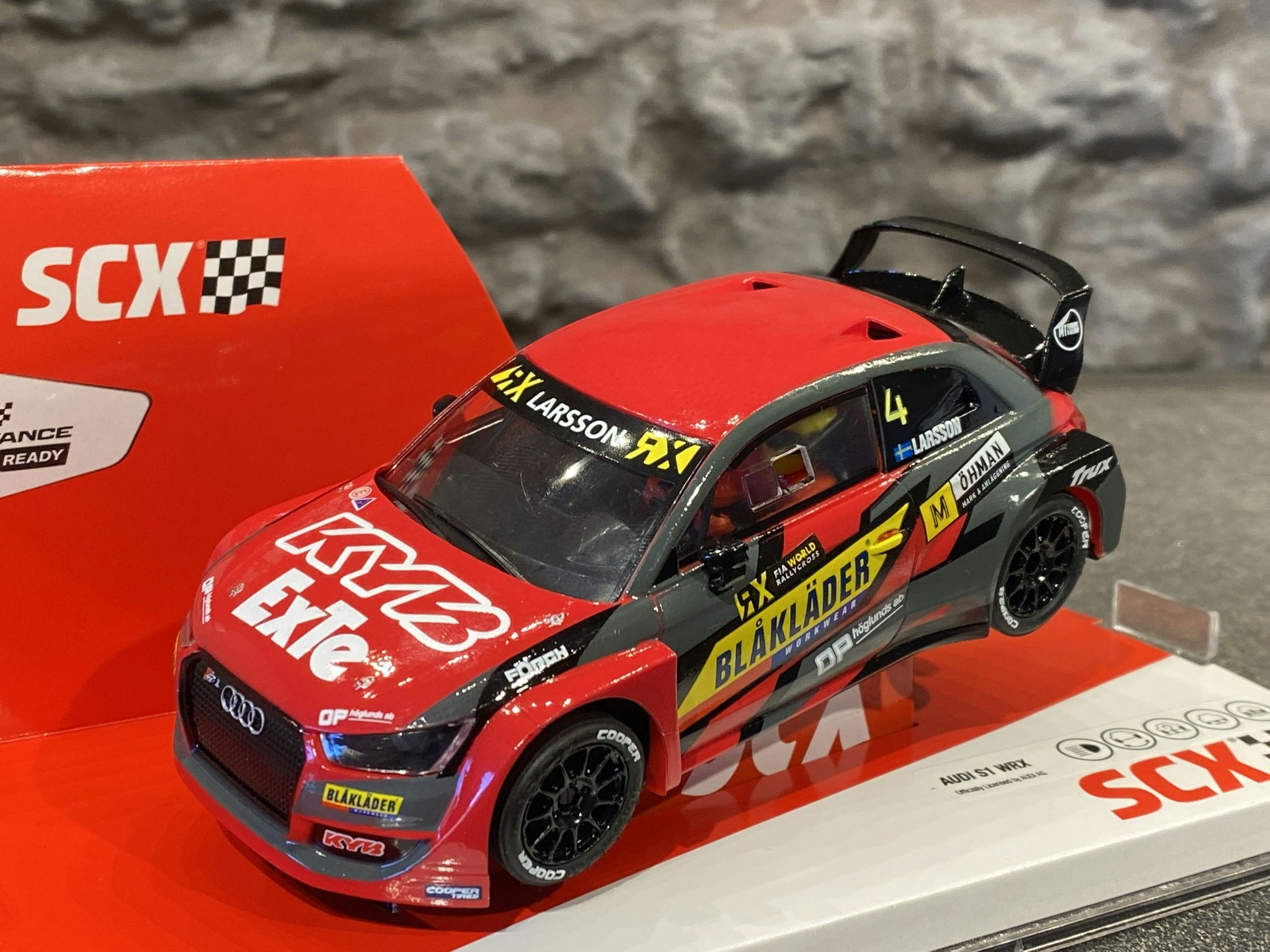 Skala 1/32 Analog SCX Bil till Bilbana: Audi S1 WRX Larsson/Ekström "Blåkläder"