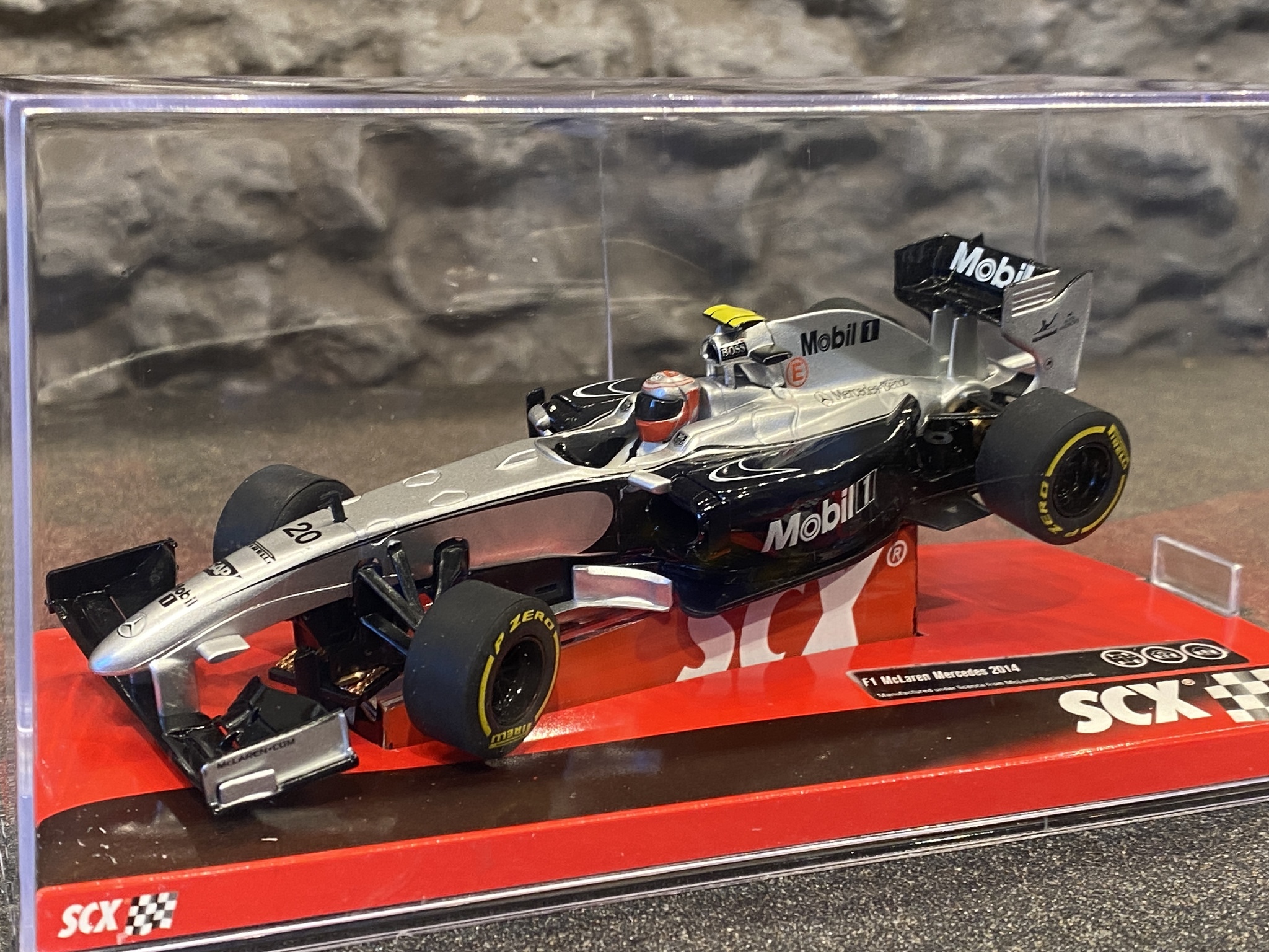 Skala 1/32 Analog SCX Bil till Bilbana: F1 McLaren Mercedes 2014