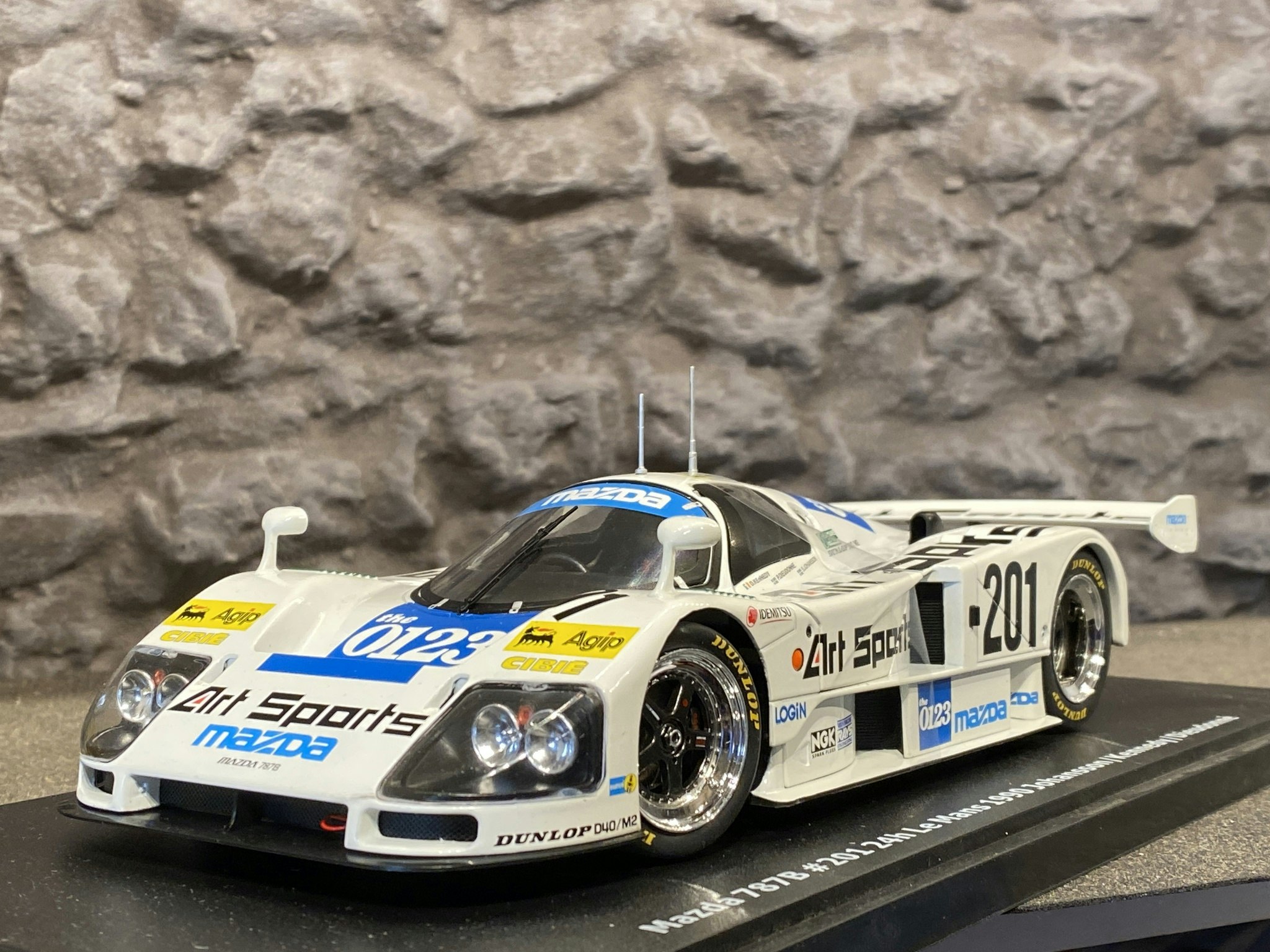 Skala 1/18 Mazda 787B #201 24h Le Mans 90' Stefan Johansson fr CMR