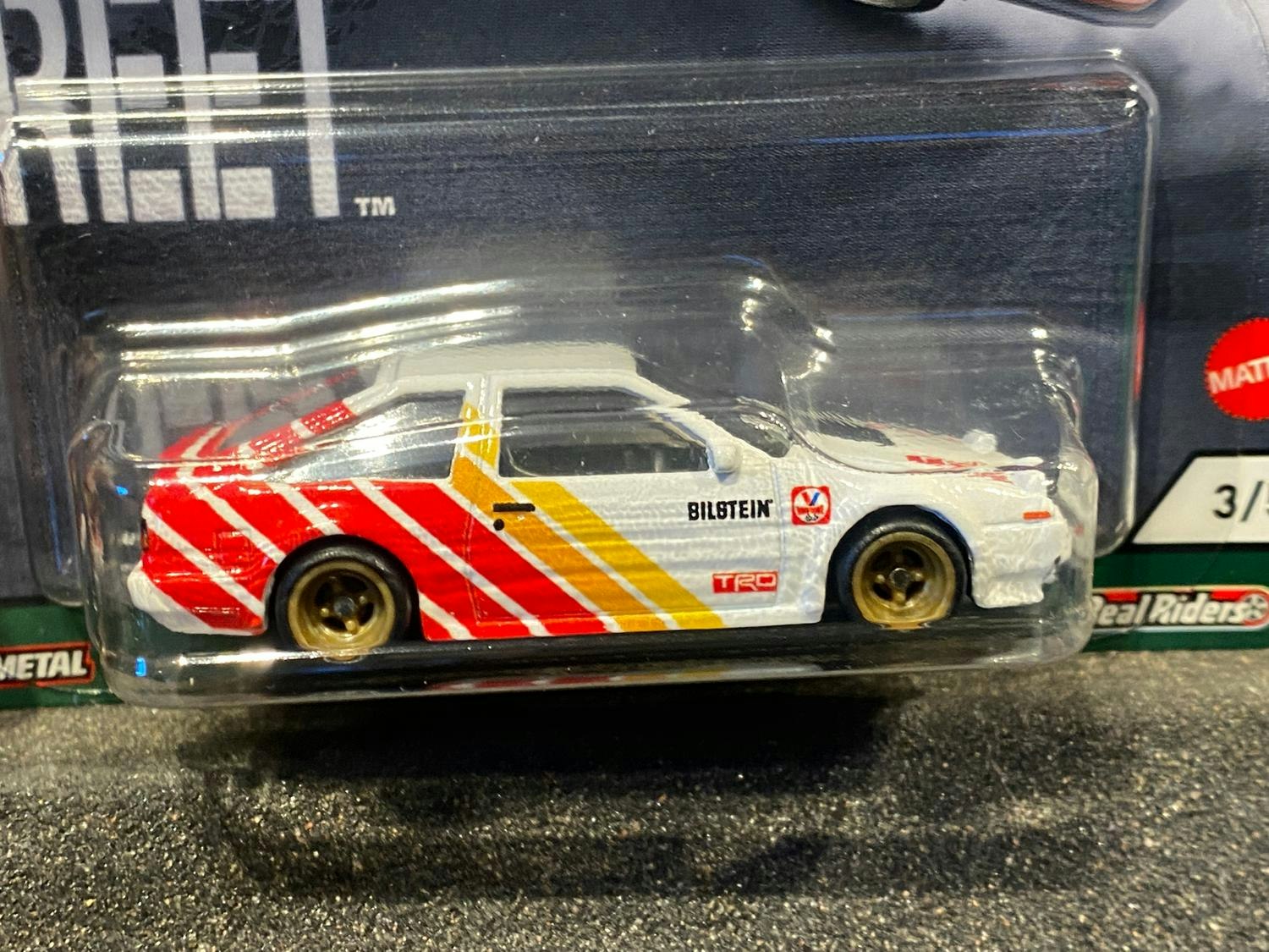 Skala 1/64 Hot Wheels Premium, Slide Street, TOYOTA AE86 SPRINTER TRUENO