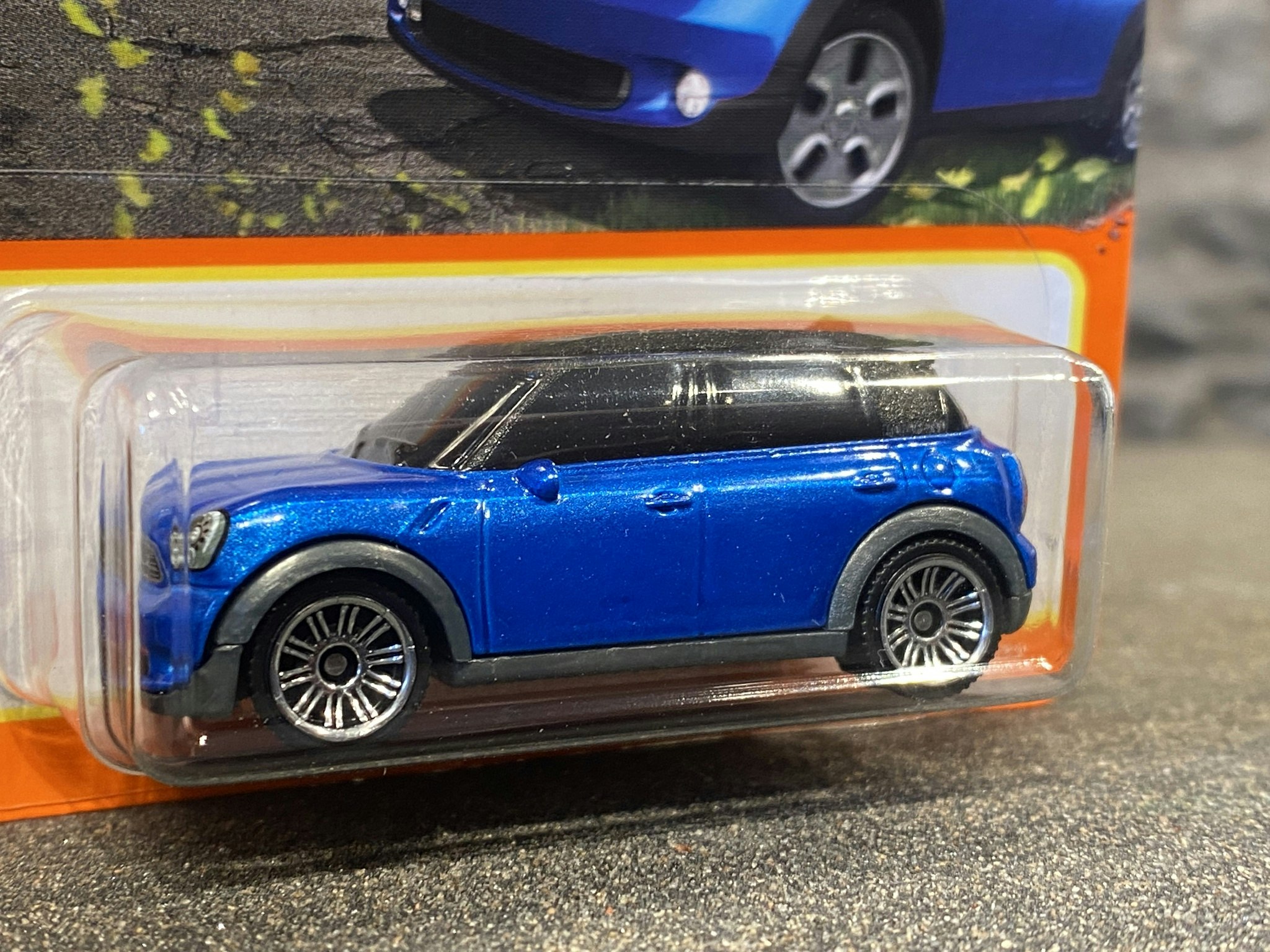 Skala 1/64 Matchbox - Mini Countryman 11'