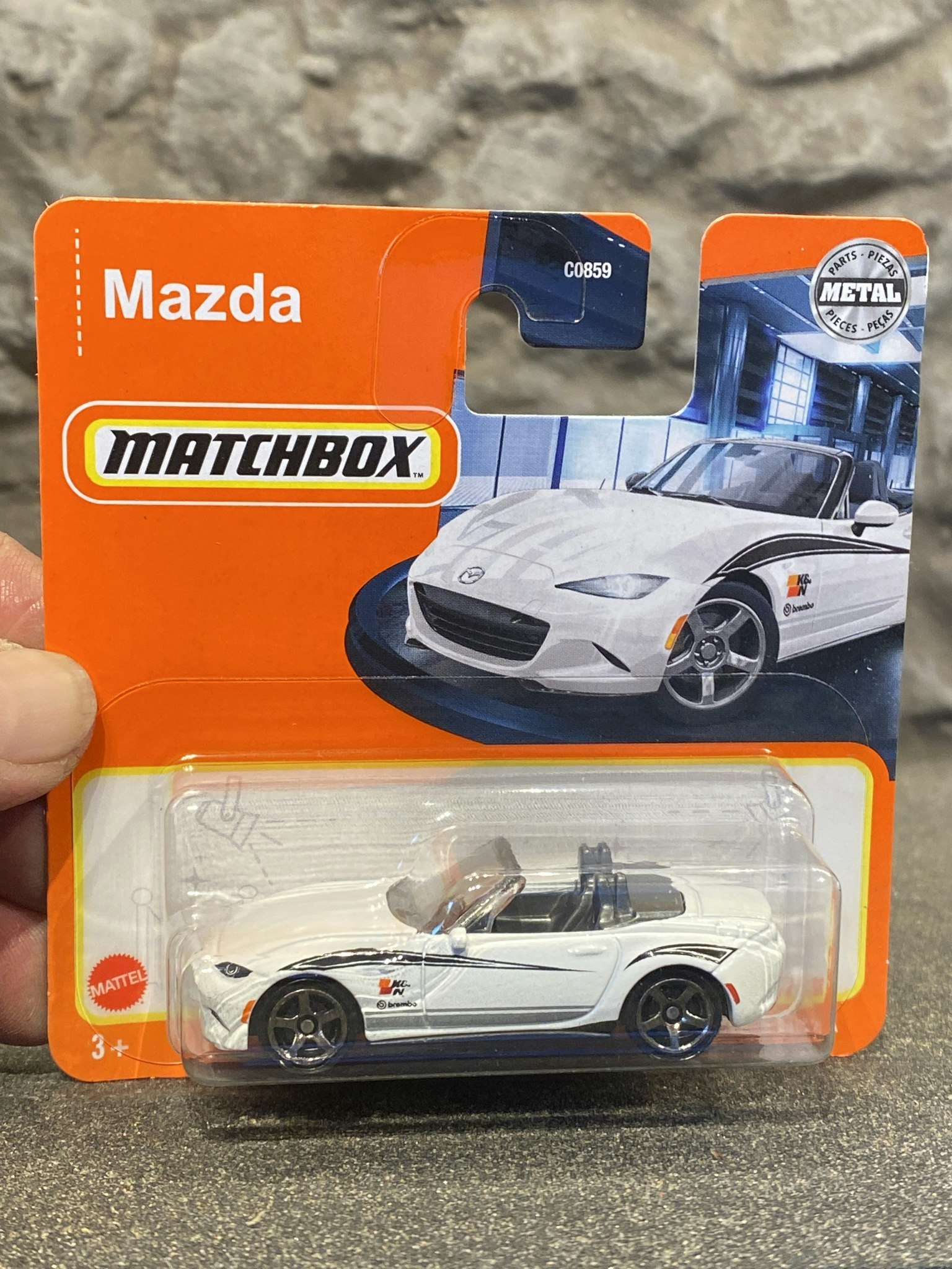 Skala 1/64 Matchbox - Mazda MX-5 Miata 15'