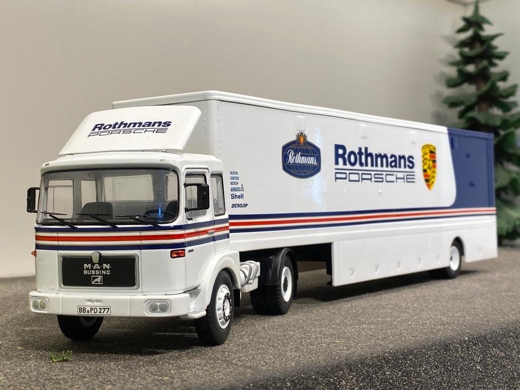 Skala 1/43 MAN Büssing Racing Transporter "Rothmans Porsche" fr IXO models