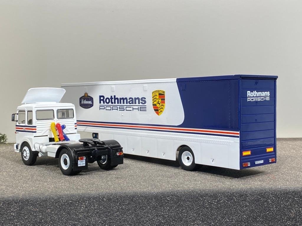 Skala 1/43 MAN Büssing Racing Transporter "Rothmans Porsche" fr IXO models