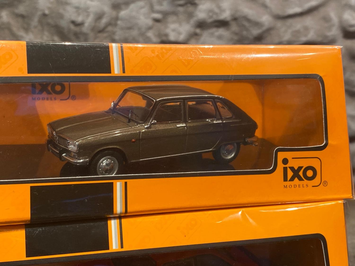 Skala 1/43 - Renault 16 69' fr IXO-models