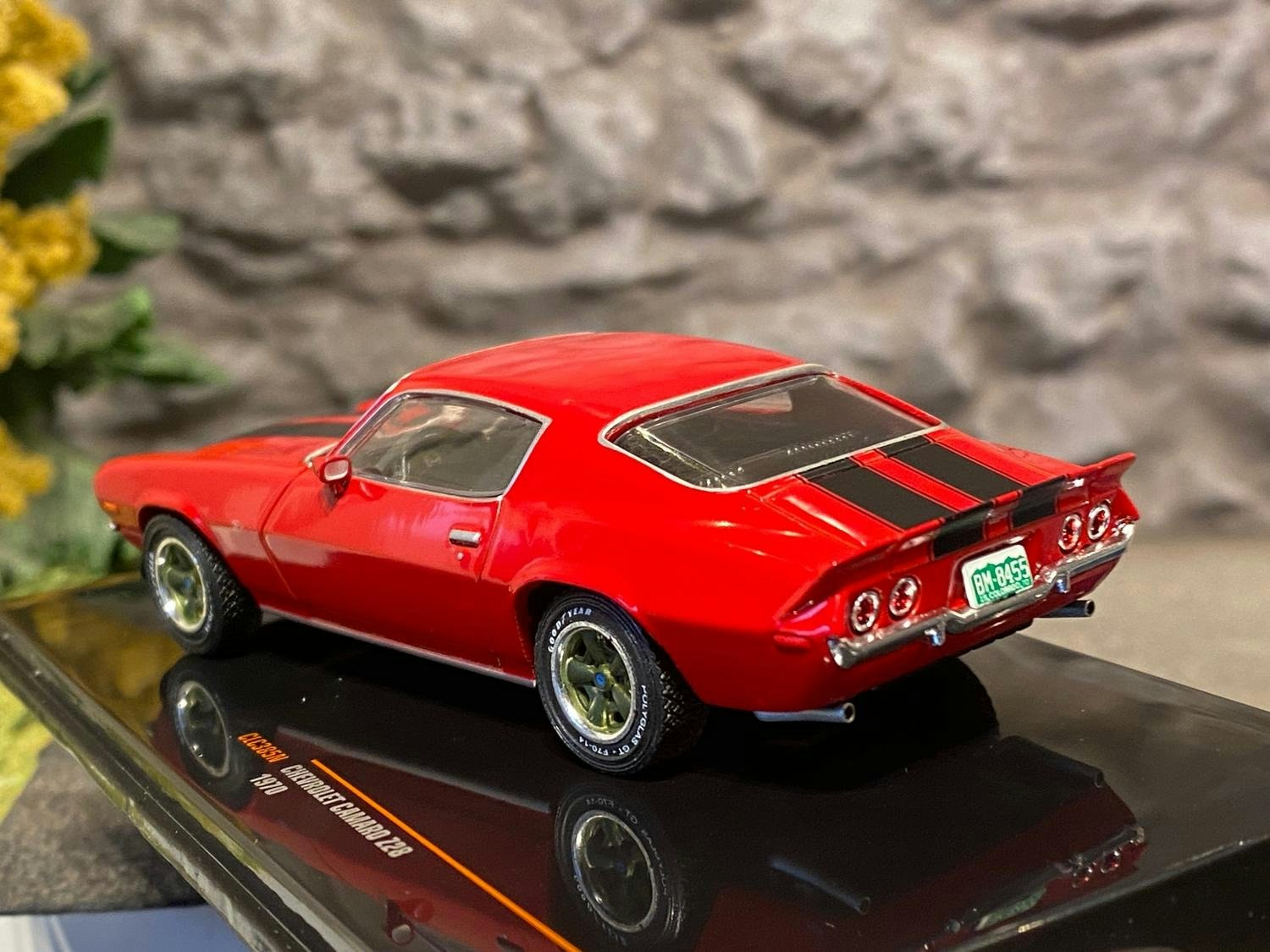 Skala 1/43 - Chevrolet Camaro Z28 70' fr IXO-models