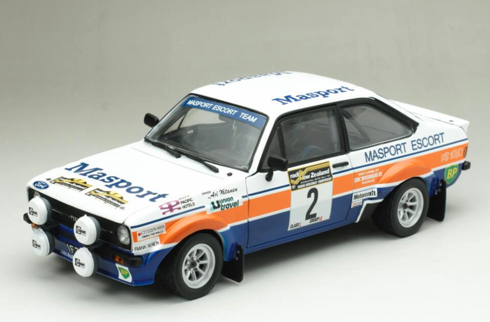 Skala 1/18 Ford Escort RS1800 1979' #2 A.Vatanen/J.Scott fr SUN STAR