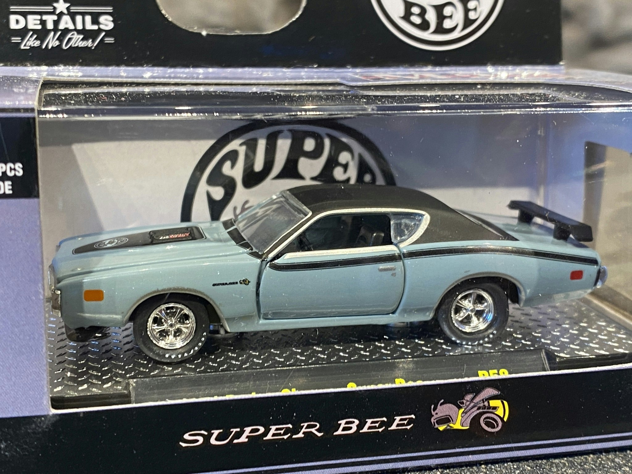 Skala 1/64 Dodge Charger Super Bee 71' fr M2 Machines, Lim.Ed 6250 ex