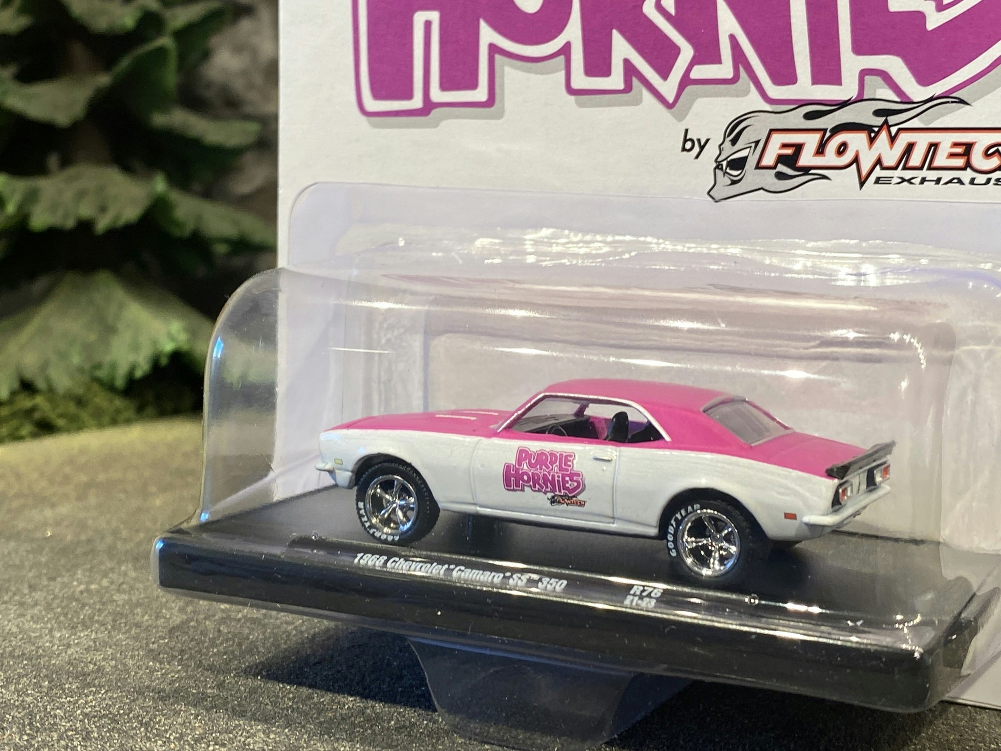 Skala 1/64 Chevrolet Camaro SS 350 68' fr M2