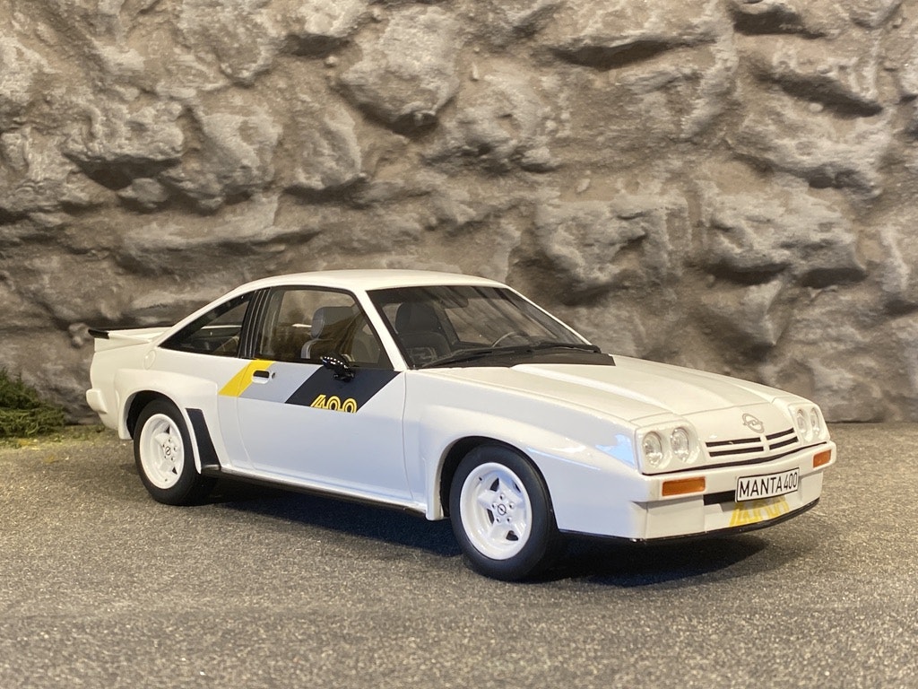 Skala 1/18 Opel Manta från Otto Models