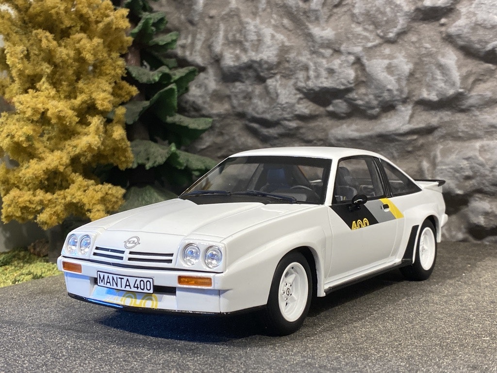 Skala 1/18 Opel Manta från Otto Models